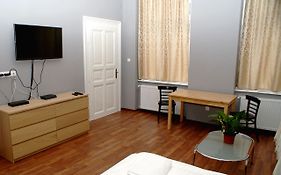 Market Square Apartment